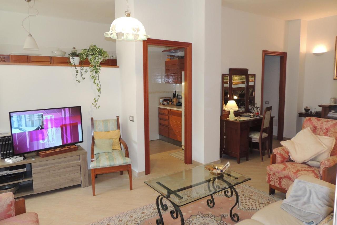 Bed and Breakfast La Terrazza Ористано Экстерьер фото