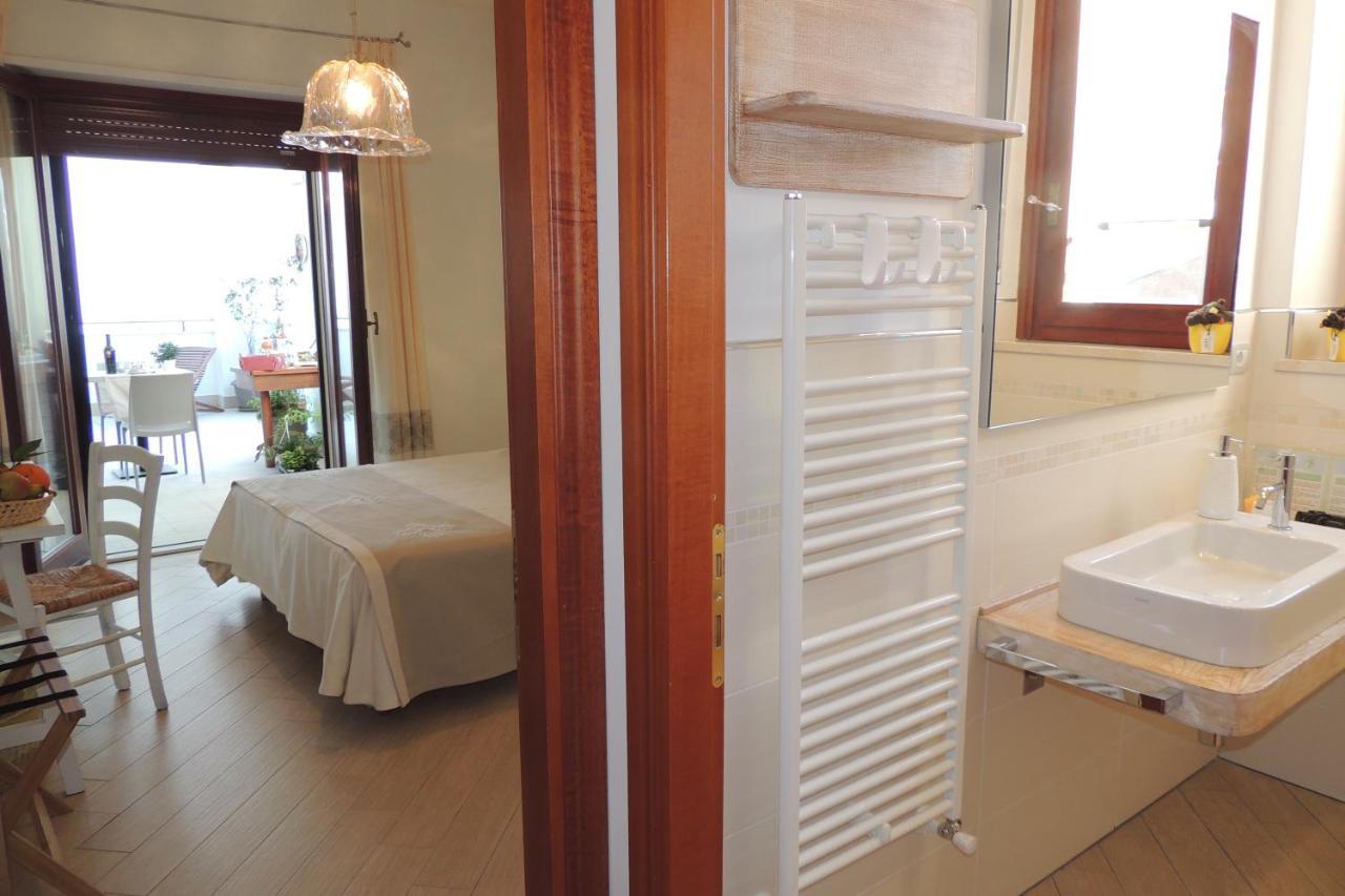Bed and Breakfast La Terrazza Ористано Экстерьер фото