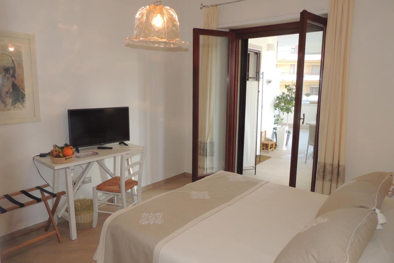 Bed and Breakfast La Terrazza Ористано Экстерьер фото